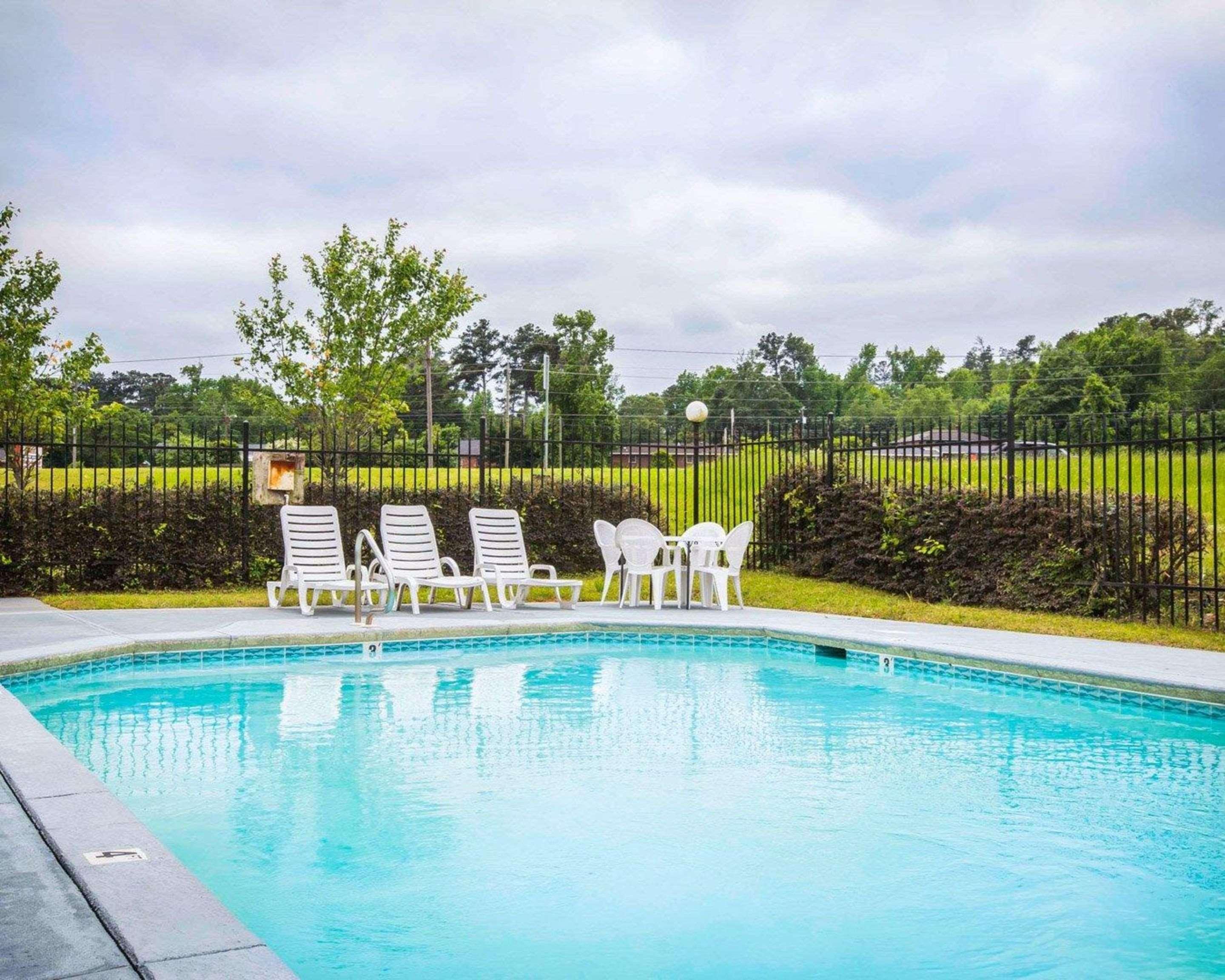 Rodeway Inn Phenix City Exterior photo